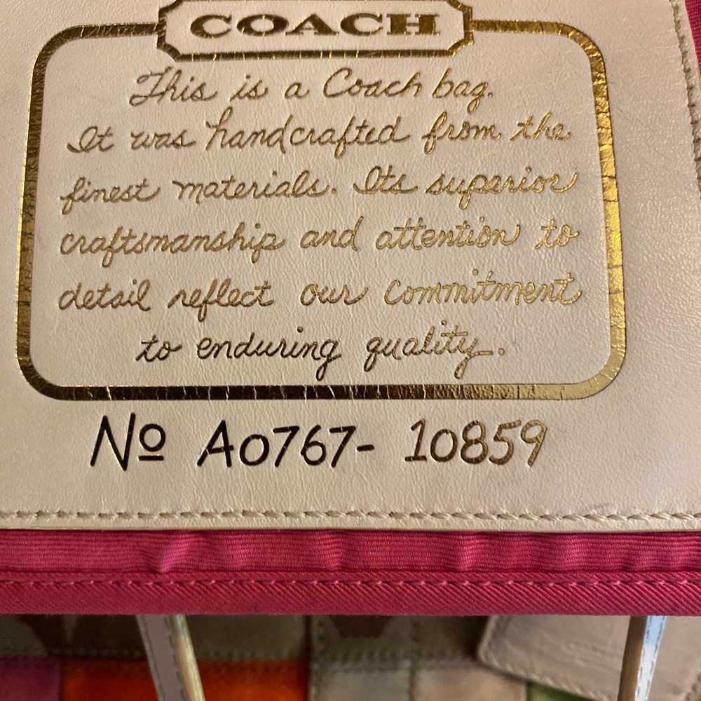 Purse - Picture 4 of 9